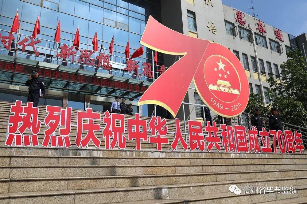 探索河南小伙求职因户籍被拒!公司的这一行为合法吗?的精彩世界!